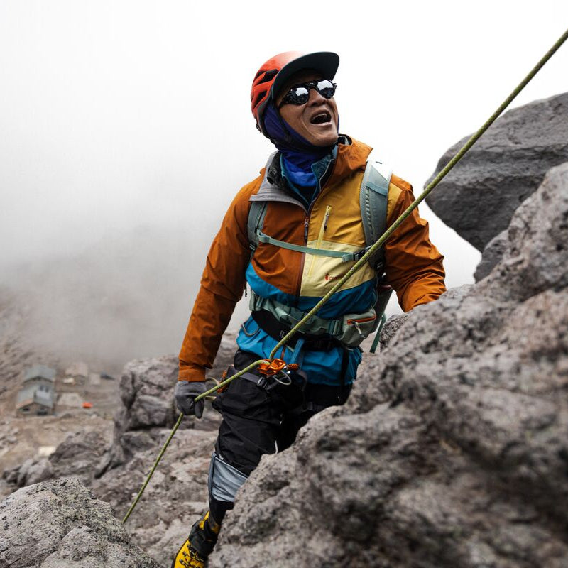 Impermeo 3L Hooded Shell Jacket - Men's - Image 30