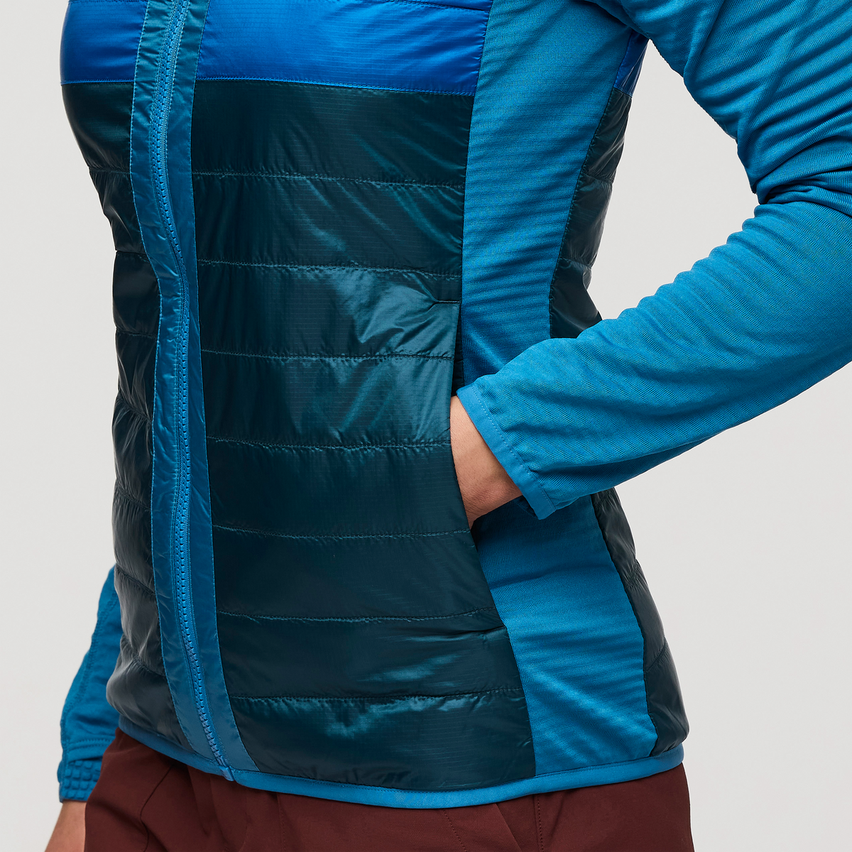 Capa Hybrid Insulated Hooded Jacket - Women's - Image 22
