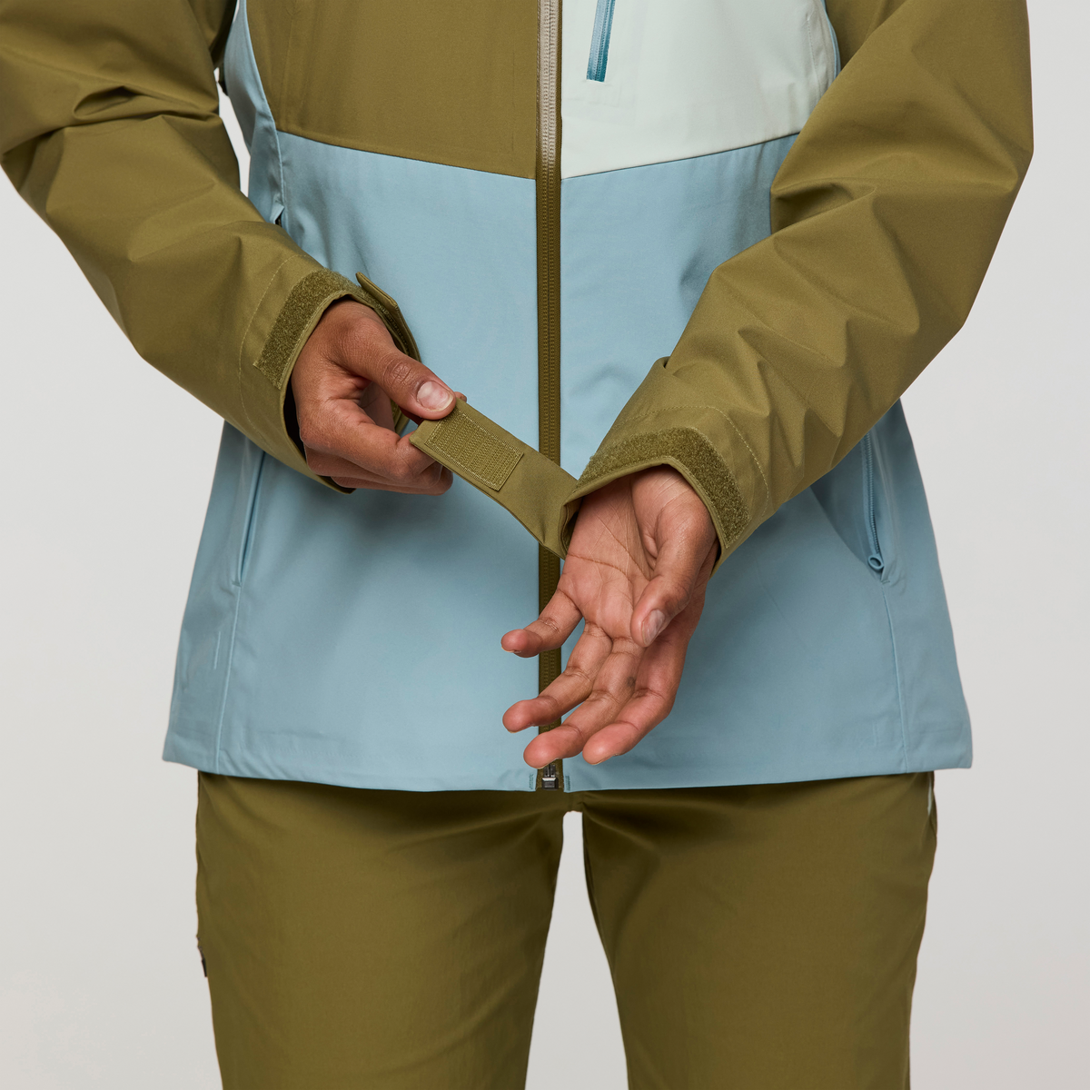 Impermeo 3L Hooded Shell Jacket - Women's - Image 8